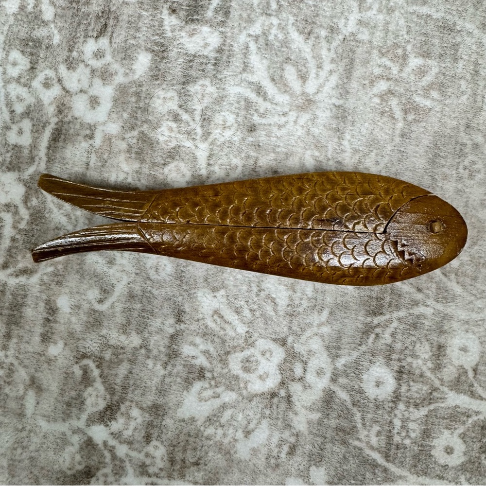 VTG Fish Wooden Carved Double Nut Cracker‎ 8” Folk Art Decor Unique